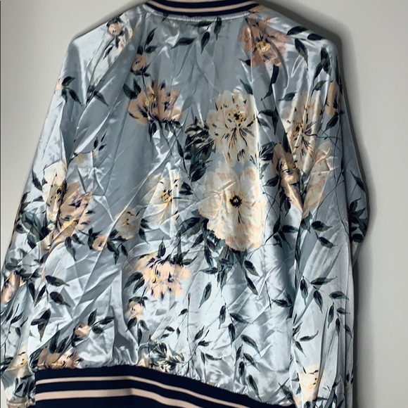 Jacket - Picture 2 of 2